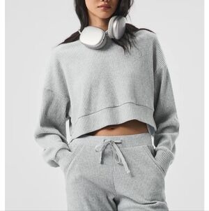 Alo Yoga Ribbed Cropped Muse Hoodie Athletic Heather Grey Small